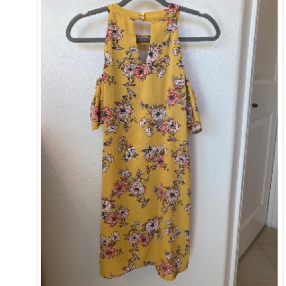 Dress - Picture 2 of 2